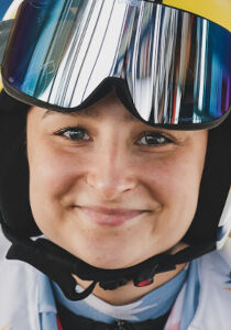 Julia AIKIA
