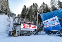 PŚ w Bad Mitterndorf: Piątek z lotami skoczków i dwuboistów (listy startowe)