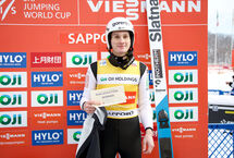 PŚ w Sapporo: Prevc górą w kwalifikacjach, dyskwalifikacja Krafta