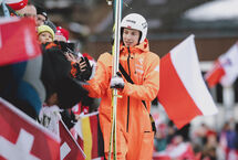 „Nie było już z czego odlecieć” – Kacper Tomasiak bez punktów w sobotnim konkursie w Sapporo