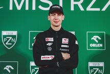 Kacper Tomasiak z wyjątkowym wyróżnieniem 
