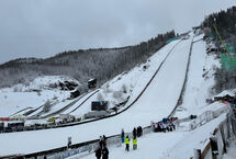 PŚ w Vikersund: Program zawodów. O której konkursy? Gdzie będzie transmisja?