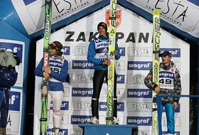 220809 podium