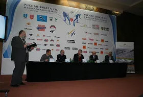 08.12.11 Konferencja prasowa w Warszawie