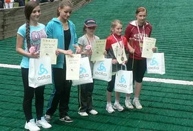 09.06.2012 Skaczące dziewczęta