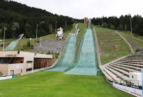 Skocznie w Courchevel