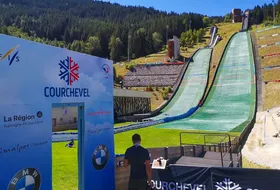 Skocznie w Courchevel