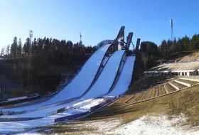 Skocznie w Lahti