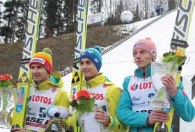 Klemens Murańka, Maciej Kot i Dawid Kubacki na podium konkursu COC w Wiśle
