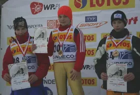 Rumuńscy skoczkowie na czele