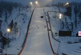 Skocznia w Kuusamo na godzinę przed kwalifikacjami