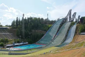 Skocznie w Lahti
