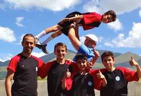 Pekka Niemelä z tureckimi skoczkami