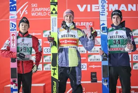 18.12.2021 - Podium PŚ w Engelbergu