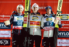 22.11.2025 - Podium PŚ w Lillehammer