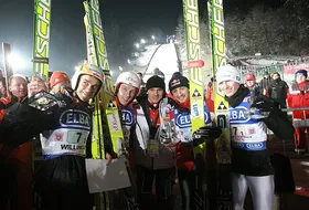 29.01.2011 - Polscy skoczkowie na podium PŚ w Willingen