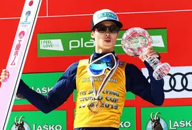 Ryoyu Kobayashi - triumfator PŚ w lotach 2018/2019