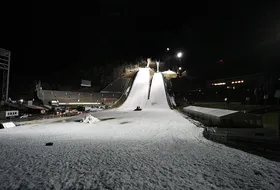 Skocznie w Lillehammer w czwartek wieczór