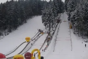 Skocznie w Zagórzu zimą