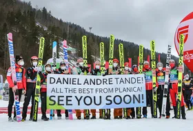 Życzenia od skoczków dla Daniela Andre Tande