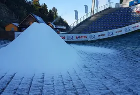 Śnieg na skoczni w Wiśle