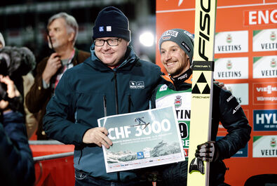 PŚ w Engelbergu: Hoffmann wygrywa kwalifikacje, Tomasiak dziesiąty