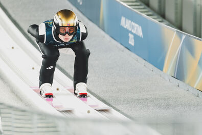 ZIO w Mediolanie-Cortinie: Lindvik górą w serii próbnej, Tomasiak piąty