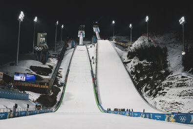 ZIO w Mediolanie-Cortinie: Treningowa niedziela na normalnej skoczni (listy startowe)