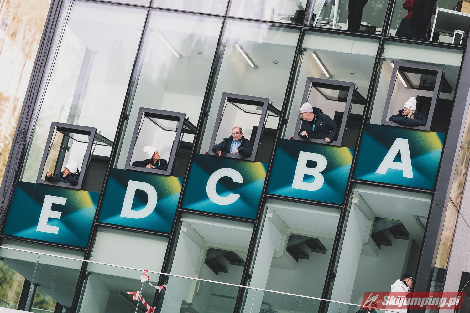 Prezes piłkarskiego klubu wprowadzi AI do skoków? „Był kontakt ze strony PZN”