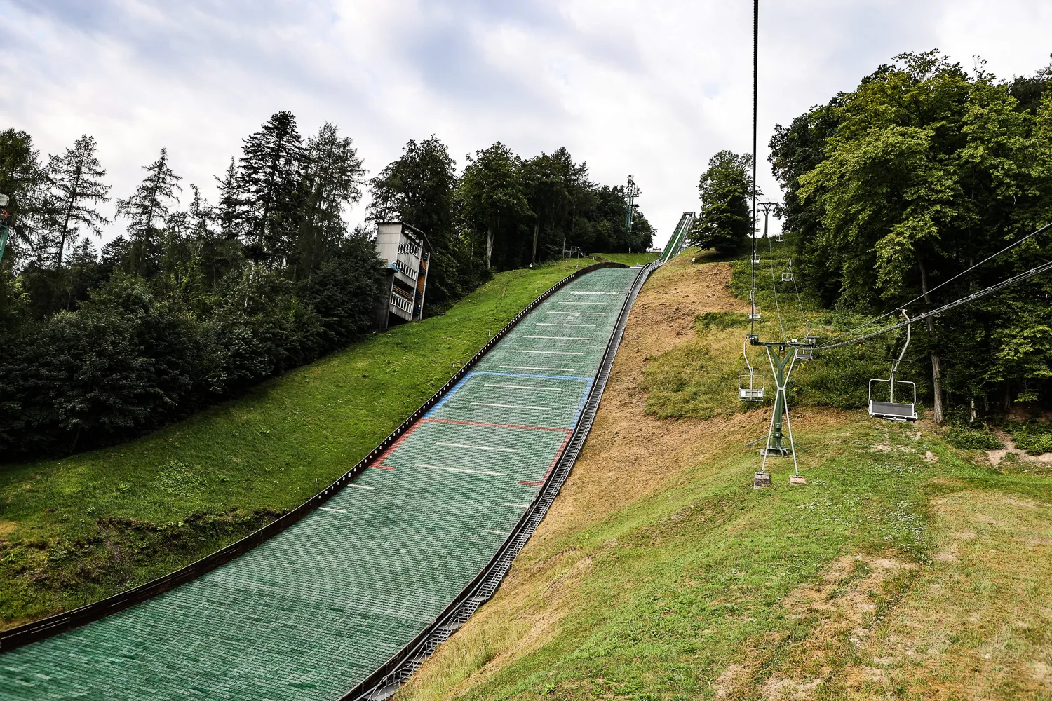 FC we Frensztacie: 66 skoczków na starcie zawodów