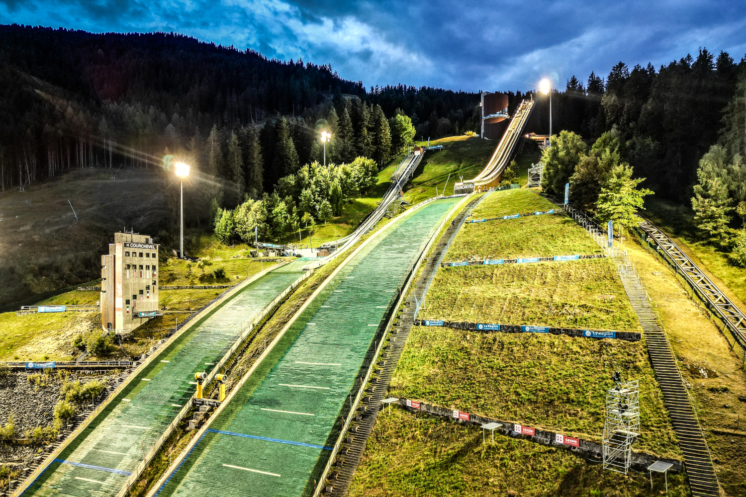 Skocznie w Courchevel