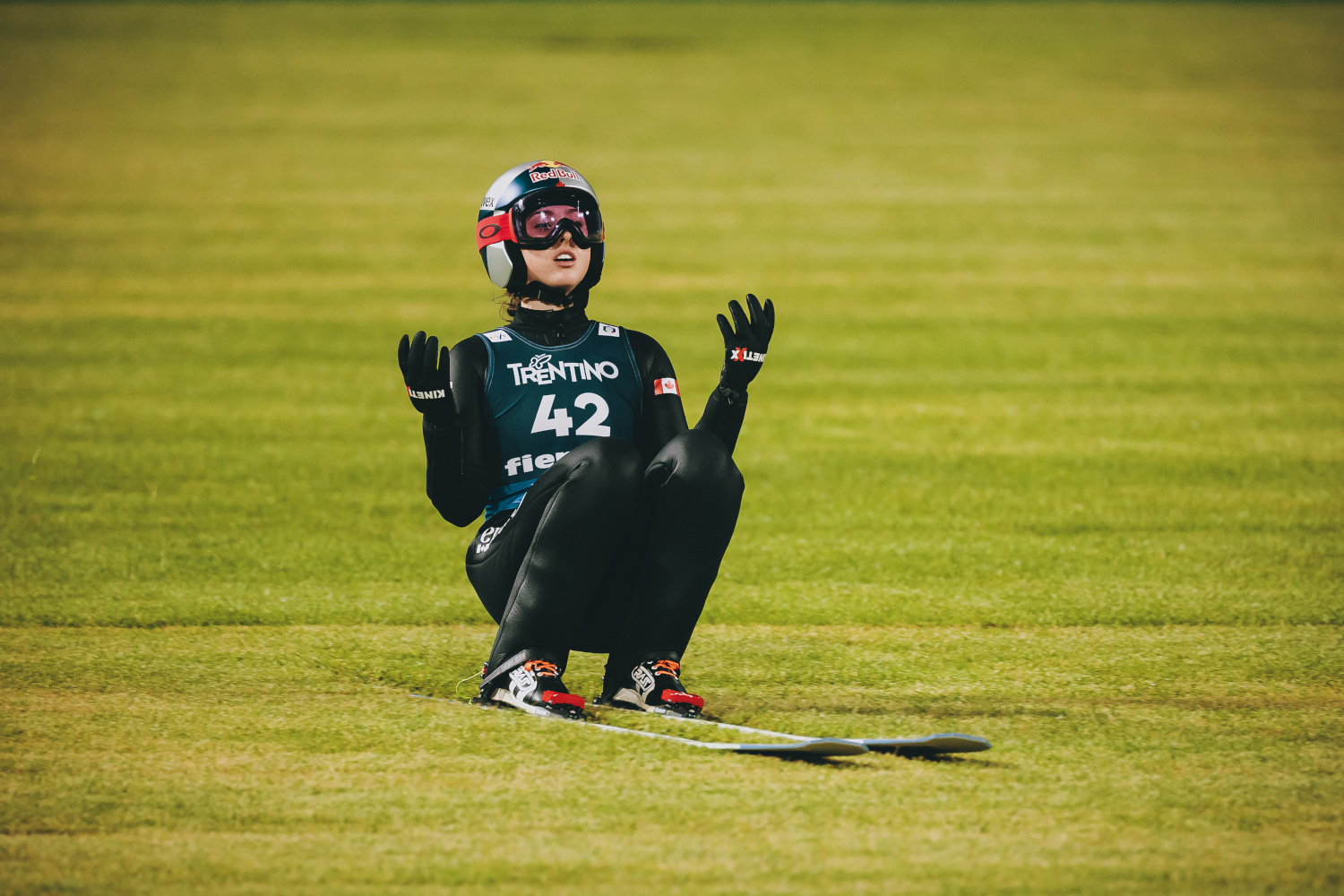 Kontuzja i cierpliwość w drodze do powrotu na skocznię. Alexandria Loutitt o nowej rzeczywistości