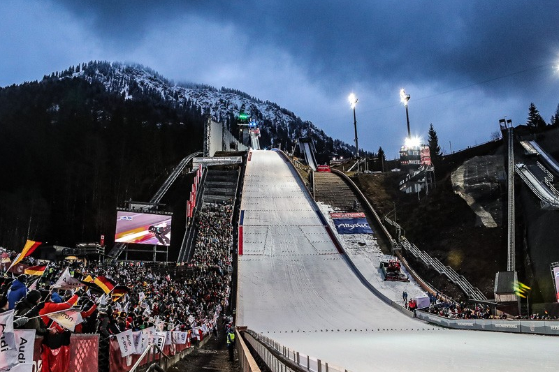 https://www.skijumping.pl/content/images/news/powieksz/oberstdorf_2019-12-29_10-43-55.jpg