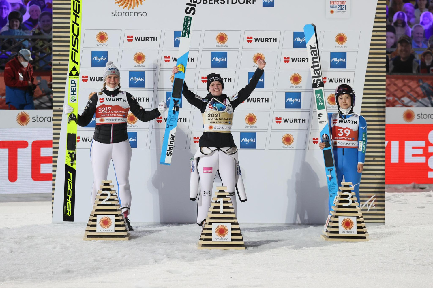 М. Лундбю, Э. Клинец, С. Таканаси