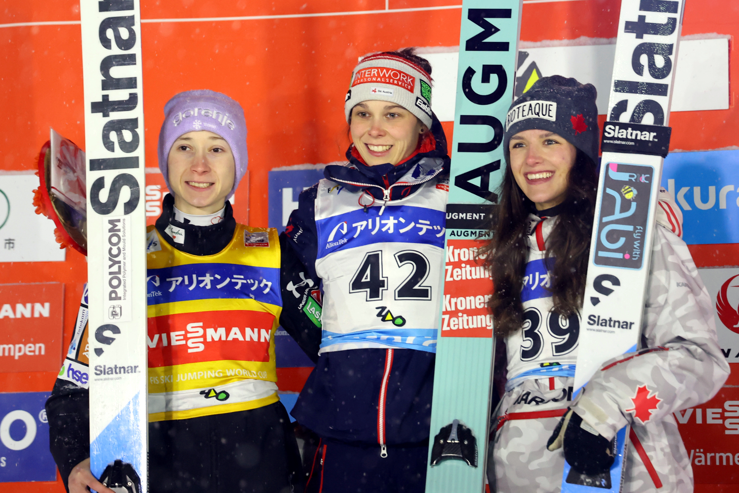 21.01.2026 - Podium PŚ Pań w Zao