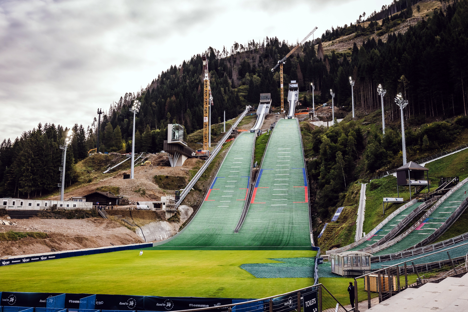 Przeprofilowane skocznie w Predazzo zostały przetestowane