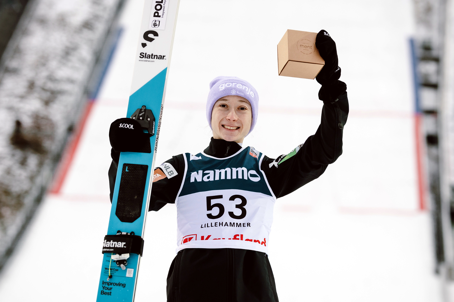 PŚ Pań w Falun: Prevc liderką na półmetku, Twardosz w finale