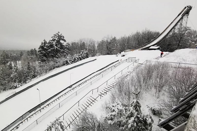 https://www.skijumping.pl/content/images/news/powieksz/skocznia_iron_2019-02-08_08-07-59.jpg