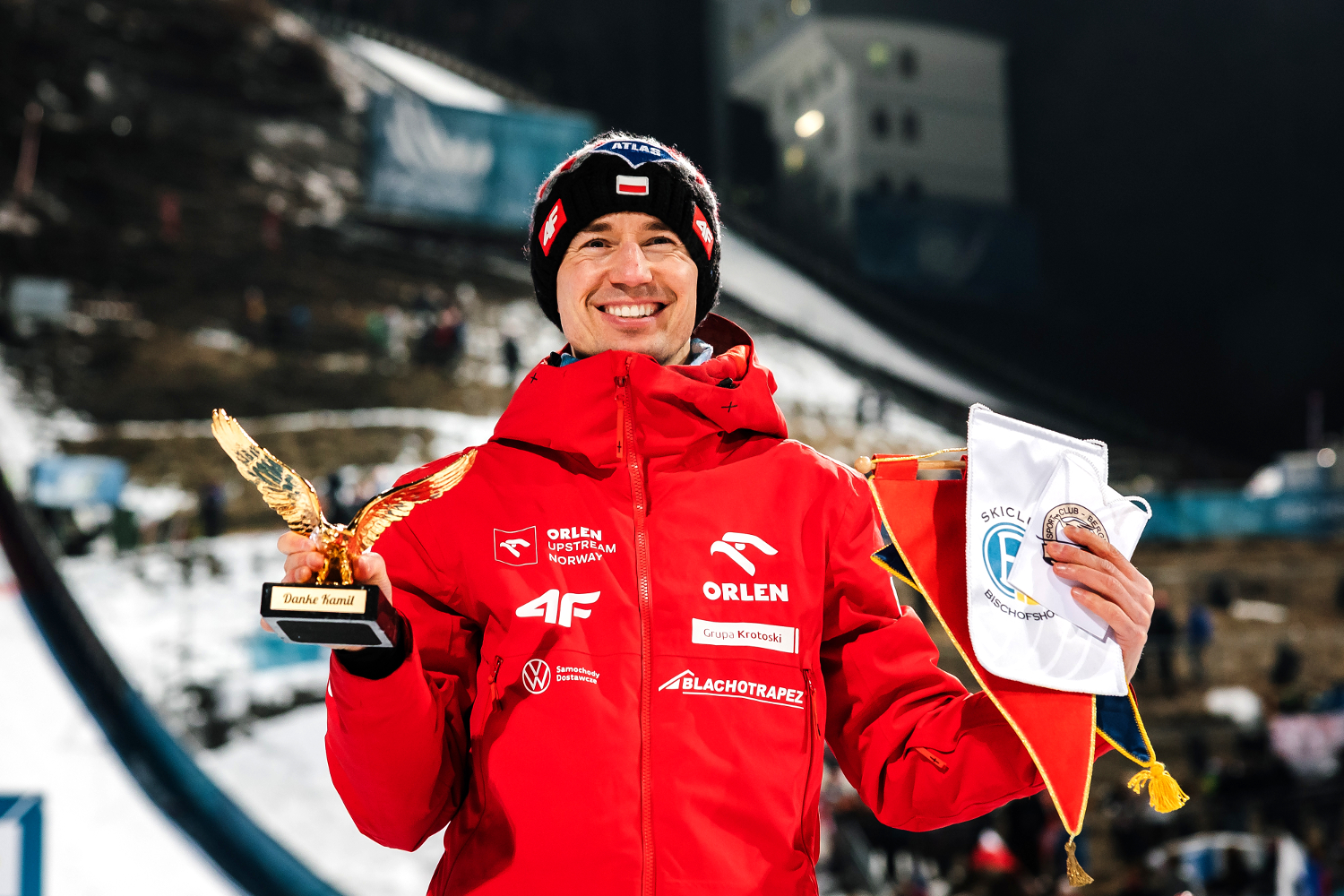 "Zrobiło się sentymentalnie". Rozemocjonowany Stoch po konkursie w Bischofshofen